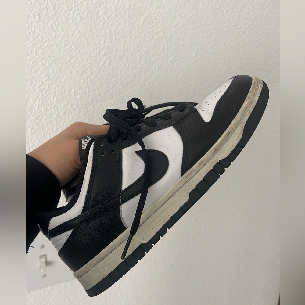 PRE LOVED PANDA DUNKS WOMEN 6.5 Men 5